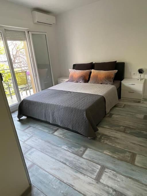 Marella Bacvice Beach Apartment Split Bagian luar foto