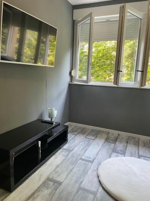 Marella Bacvice Beach Apartment Split Bagian luar foto